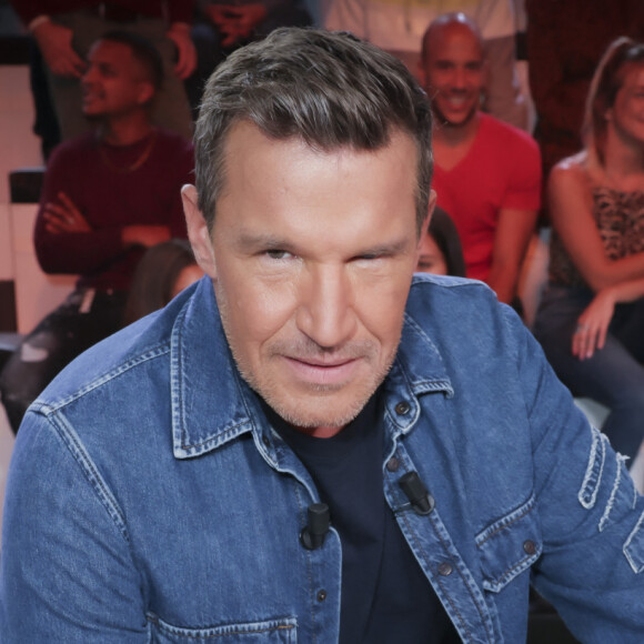 Peu à l'aise donc dans les nouveaux exercices proposés par Cyril Hanouna, Benjamin Castaldi admet ne tout simplement pas avoir été suffisamment bon. 
Exclusif - Benjamin Castaldi - Sur le plateau de l'émission TPMP (Touche Pas à Mon Poste) présentée en direct par C.Hanouna et diffusée sur C8 - Paris le 20/09/2022 - © Jack Tribeca / Bestimage