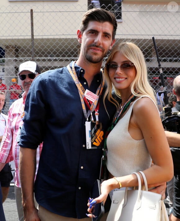 Le mariage entre Thibaut Courtois et Mishel Gerzig comptait plus de 300 invités
Thibaut Courtois et Mishel Gerzig lors du Grand Prix de Formule 1 (F1) de Monaco, le 28 mai 2023. © Jean-François Ottonello/Nice-Matin/Bestimage 