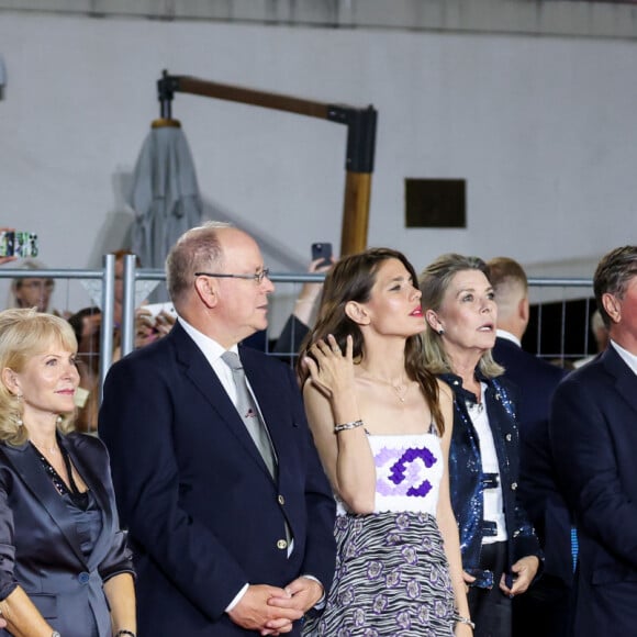 Charlotte Casiraghi, Diane Fissore, la présidente de la fédération équestre monégasque et organisatrice du Jumping, le prince Albert II de Monaco, la princesse Caroline de Hanovre et Jan Tops lors de la dernière soirée de la 17ème édition du Longines Global Champions Tour à Monaco, le 1er juillet 2023 sur le port de Monaco, pour le Longines Global Champions. © Claudia Albuquerque/Bestimage