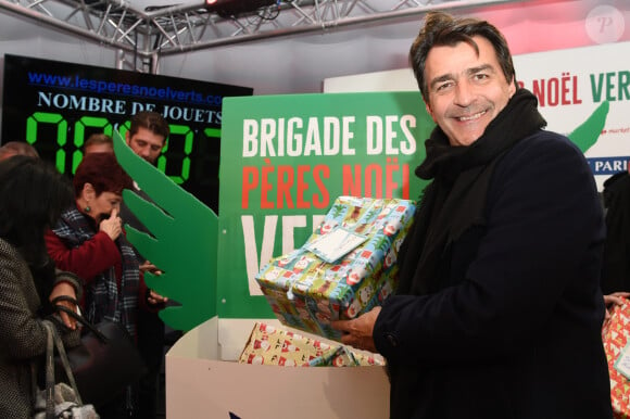 Exclusif - Yannick Alléno - Lancement de La Brigade Des Pères Noël Verts du Secours Populaire sur le parvis de l'Hôtel de ville de Paris, France, le 30 novembre 2018. © Giancarlo Gorassini/Bestimage