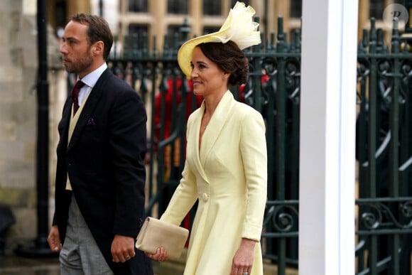 En effet, Pippa a déjà trois enfants (Arthur, Grace et Rose).
Pippa et James Middleton - Les invités à la cérémonie de couronnement du roi d'Angleterre à l'abbaye de Westminster de Londres, Royaume Uni, le 6 mai 2023. 