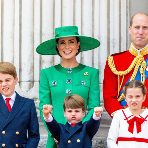 Le prince George, le prince Louis, la princesse Charlotte, Kate Catherine Middleton, princesse de Galles, le prince William de Galles - La famille royale d'Angleterre sur le balcon du palais de Buckingham lors du défilé "Trooping the Colour" à Londres. Le 17 juin 2023