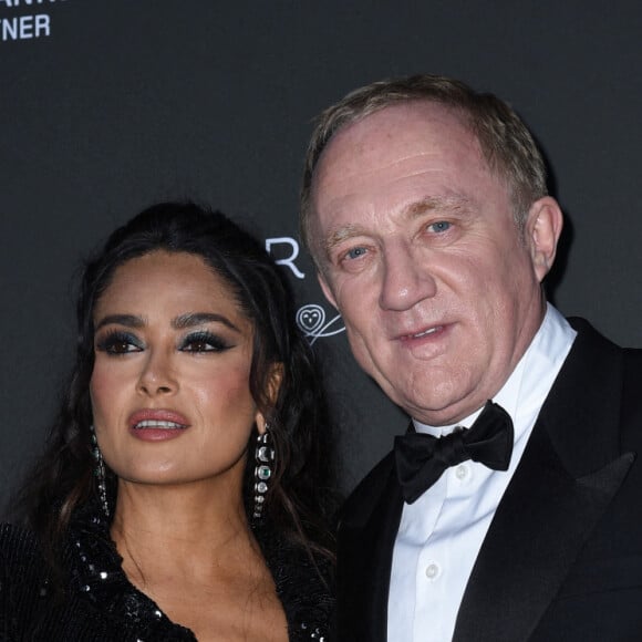 François-Henri Pinault et sa femme Salma Hayek - Soirée "Kering Women in Motion Award" lors du 76ème Festival International du Film de Cannes. Le 21 mai 2023 © Olivier Borde / Bestimage 