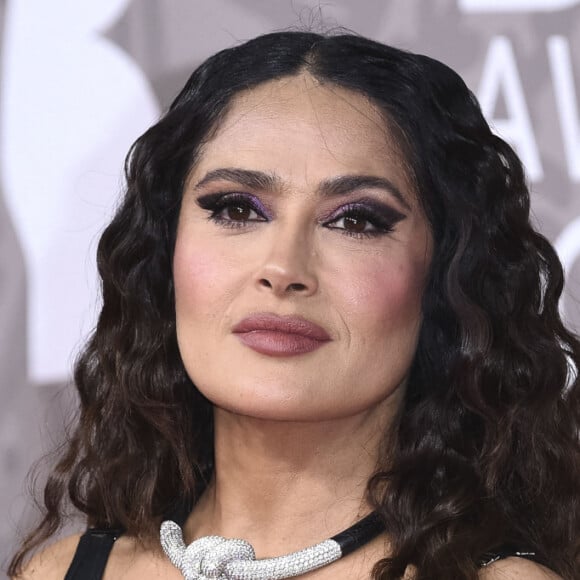 Salma Hayek au photocall de la cérémonie des Brit Awards 2023 à l'O2 Arena à Londres le 11 février 2023.