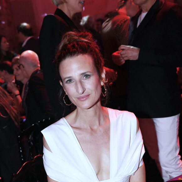Camille Cottin - 20ème édition du dîner de la Mode du Sidaction, "Annees Palace" au Pavillon Cambon Capucines à Paris le 6 juillet 2023. Ce dîner signe la clôture des défilés de la Semaine de la Haute Couture à Paris. Cette édition sera l'occasion de célébrer les vingt ans de cet événement incontournable au profit de la lutte contre le sida. Le Chef Y. Alléno, chef trois étoiles au Guide Michelin, signe le menu de la 20ème édition de ce dîner de gala. Grâce à la mobilisation des personnalités de la mode, du cinéma et des médias, le Dîner de la mode avait permis de collecter 726 000 euros en faveur de la lutte contre le VIH/sida en 2022. Sidaction peut ainsi renforcer son action en faveur des programmes de recherche scientifique, médicale et de prévention du VIH et des associations d'aide aux personnes vivant avec le VIH en France et à l'international. Depuis 2003, le Dîner de la Mode a permis de collecter plus de onze millions d'euros. Plus que jamais, nous devons rester mobilisés pour faire reculer l'épidémie de VIH. © Rachid Bellak/Bestimage 