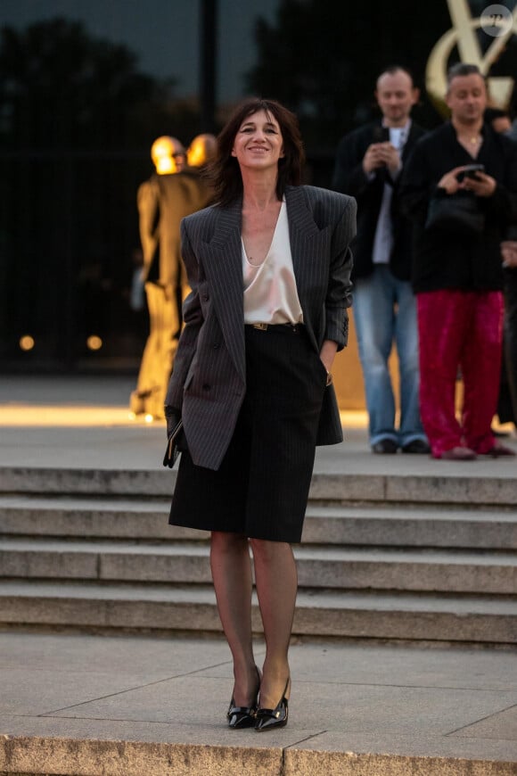 Charlotte Gainsbourg au défilé de la collection homme été 2024 d'Yves Saint Laurent "Each Man Kills The Thing He Loves" à Berlin, France, le 12 juin 2023. © Backgrid UK/ BESTIMAGE