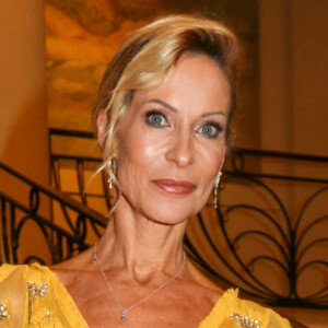 Rebecca Hampton est maman d'une petite fille.
Rebecca Hampton - robe Christophe Guillarme - boucles d'oreilles Elsa Lee Paris - pochette Carmen Steffens - maquillage Campus des Maquilleurs - 28ème Gala de l'Espoir au profit de la Ligue contre le cancer au théâtre des Champs-Elysées à Paris. © Christophe Guillarmé via Bestimage