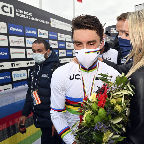 Marion Rousse et Julian Alaphilippe - Championnat du monde de cyclisme en Italie à Imola - Julian Alaphilippe devient champion du monde le 27 septembre 2020. © Vincent Kalut / Panoramic / Bestimage