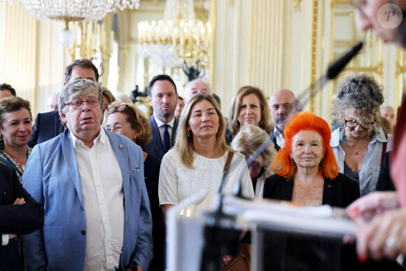 Exclusif - Patrick Franjou et Chloé Franjou (beaux enfants de Jacqueline Franjou), Viviane de Witt - Cérémonie de remise des insignes de commandeure de l'ordre national du mérite à Jacqueline Franjou et des insignes de commandeur des Arts et Lettres à Jacques Rouveyrollis. Paris, le 4 juillet 2023. © Dominique Jacovides/Bestimage