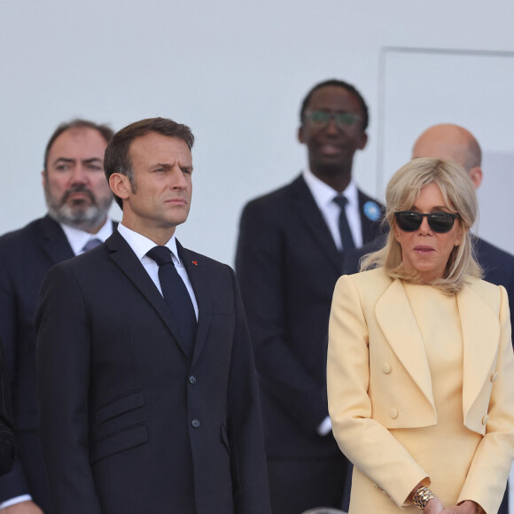 Et Michel Hazanavicius
Le président de la République française Emmanuel Macron et sa femme la Première Dame Brigitte Macron - Tribune lors de la cérémonie du 143ème défilé militaire du 14 juillet, jour de la Fête Nationale à Paris, France, le 14 juillet 2023. © Dominique Jacovides/Bestimage 