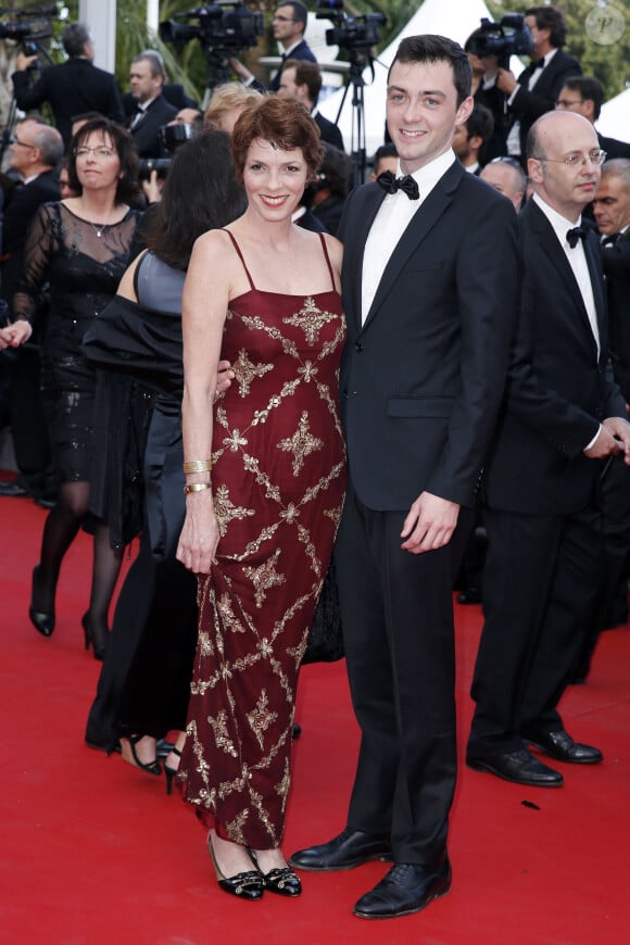 C'est à la fin des années 90 qu'il se lance à ses côtés dans le film La Grande Béké. 
Elizabeth Bourgine et son fils Jules - Montée des marches du film "Irrational Man" (L'homme irrationnel) lors du 68 ème Festival International du Film de Cannes, à Cannes le 15 mai 2015. 