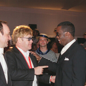 Kevin Spacey, Elton John, Puff Daddy - Soirée de gala de charité de la Fondation Elton John contre le sida, au Château de Windsor.