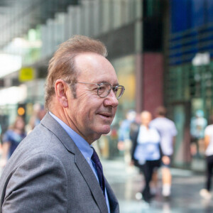 Le comédien a plaidé non coupable de ces douze charges qui auraient pris place entre 2001 et 2013.
Kevin Spacey à Londres, le 17 juillet 2023. © Tayfun Salci/ZUMA Press Wire)