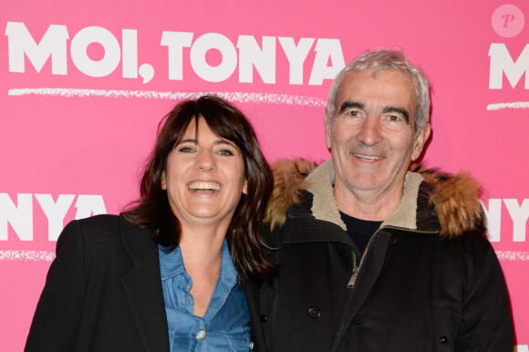 Un paradis avec vue sur la mer suite à de nombreux travaux pour dégager la cuisine et agrandir les fenêtres.
Estelle Denis et son compagnon Raymond Domenech - Avant-première du film "Moi, Tonya" au cinéma l'UGC Normandie à Paris le 15 janvier 2018. © Coadic Guirec/Bestimage 