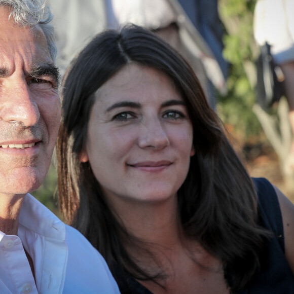 Exclusif -  Raymond Domenech et sa compagne Estelle Denis - Cérémonie religieuse - Mariage de Benjamin Castaldi et Aurore Aleman au Mas de La Rose à Eygalières, le 27 août 2016. © Jacovides-Moreau/Bestimage