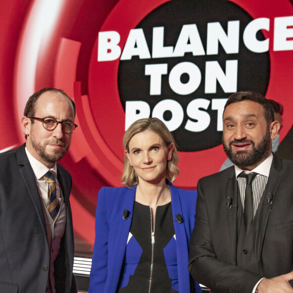 Elle a notamment été marié à Nicolas Bays, ancien conseiller de la ministre Agnès Pannier-Runacher et qui est devenu depuis son compagnon.
Exclusif - Nicolas Bays, Agnès Pannier-Runacher (Ministre déléguée chargée de l'industrie), Cyril Hanouna - Enregistrement de l'émission "Balance Ton Post", présentée par C.Hanouna et diffusée sur C8 le 12 novembre 2020, en direct avec un public virtuel © Jack Tribeca / Bestimage 