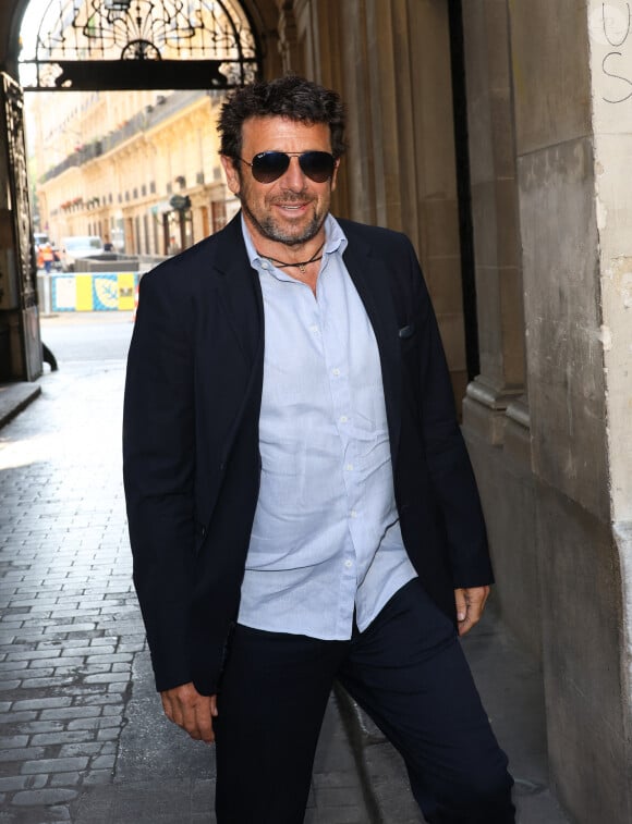 Patrick Bruel à la cérémonie de remise des prix pédagogiques pour l'Océan de la Maud Fontenoy Foundation le 8 juin 2023 au coeur du magnifique Théâtre de l'Oeuvre. 300 enfants ont participé aux programmes de la fondation. Plus d'un million d'enfants déjà sensibilisés à la préservation de l'Océan. La fondation assure aussi une mission, en partenariat avec le ministère de l'Éducation nationale, de relance des classes de mer à destination des zones d'éducation prioritaires. © Coadic Guirec / Bestimage