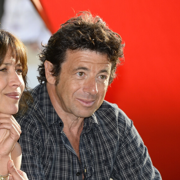 Ils sont également revenus sur l'annonce publique de leur rupture.
Sophie Marceau et Patrick Bruel lors d'une conférence de presse pour le film "Tu veux ou tu veux pas" pour l'ouverture du 7ème Festival du Film Francophone d'Angoulême, le 22 août 2014.