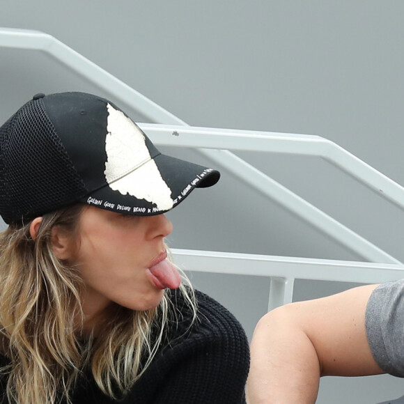 Marion Cotillard et son compagnon Guillaume Canet - People dans les tribunes lors de la finale messieurs des internationaux de France de tennis de Roland Garros 2019 à Paris le 9 juin 2019. © Jacovides-Moreau/Bestimage
