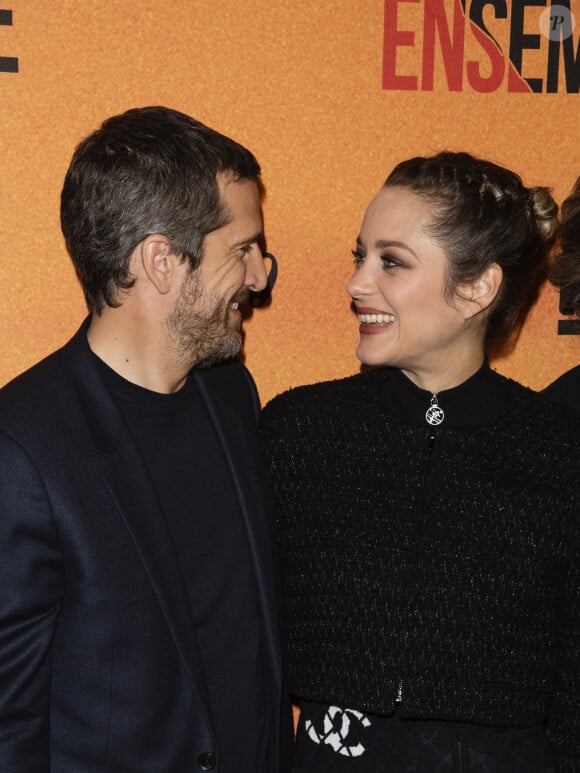 Mais les parents de deux enfants (Marcel, 11 ans, et Louise, 5 ans), n'ont pas tardé à se retrouver pour vivre de nouveaux périples ensemble. 
Guillaume Canet et sa compagne Marion Cotillard - Avant-première du film "Nous finirons ensemble" au Gaumont Opéra à Paris le 29 avril 2019. © Pierre Perusseau/Bestimage