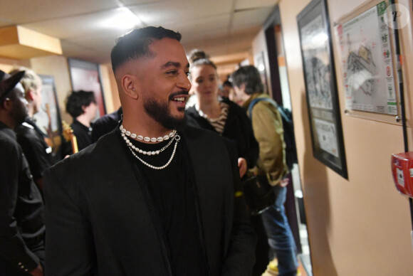 Le musicien a notamment révélé que sa fille avait déjà "un caractère bien trempé"
Exclusif - Slimane - Backstage - Enregistrement de l'émission "La fête de la Chanson française" à Paris, diffusée le 29 novembre sur France 2. Le 7 novembre 2022 © Cyril Moreau-Veeren / Bestimage On a tous en nous une chanson liée à l'enfance, à la première rencontre, au premier baiser, une chanson pour rire et une pour pleurer. La fête de la chanson française célèbre ces chansons-souvenirs qui nous font tous vibrer. L.Thilleman, accompagnée d'A.Manoukian au piano, vous invite à une soirée de fête autour des chansons de nos vies. Les plus grands artistes de la scène musicale française se retrouvent pour des moments uniques de musique, des rencontres, des impros, des duos et des reprises inoubliables. Cette année, une nouveauté puisque les artistes partagent leur plaisir, leur trac et leurs émotions avec le public lors des répétitions et dans les coulisses de l'émission. Au programme de cette soirée de fête, il y aura notamment : Une ouverture inédite avec la présence exceptionnelle de M.Polnareff. Un moment de fête autour de K.Girac et ses amis guitaristes Une surprise émouvante pour Zazie Des séquences musicales exclusives avec B.Biolay, Grand Corps Malade et J.Armanet Un hommage à C.Aznavour à l'occasion du 5e anniversaire de sa disparition Des découvertes musicales avec Adé, E.Peters, Santa... Et bien sûr les anecdotes incontournables d'A.Manoukian ! 