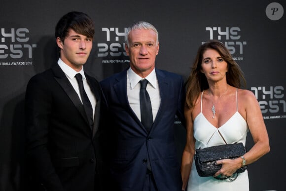 Didier Deschamps, sa femme Claude et leur fils Dylan - Les célébrités arrivent à la cérémonie des Trophées Fifa 2018 au Royal Festival Hall à Londres, Royaume Uni, le 25 septembre 2018. © Cyril Moreau/Bestimage