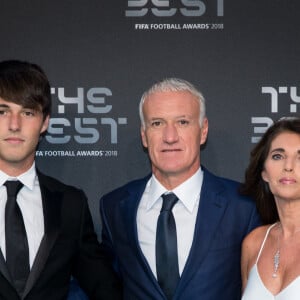 Didier Deschamps, sa femme Claude et leur fils Dylan - Les célébrités arrivent à la cérémonie des Trophées Fifa 2018 au Royal Festival Hall à Londres, Royaume Uni, le 25 septembre 2018. © Cyril Moreau/Bestimage