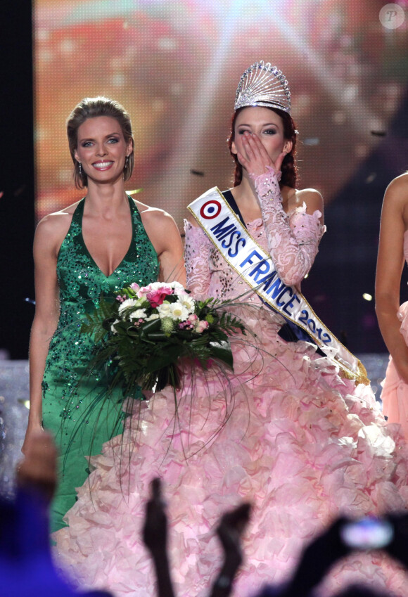 Delphine Wespiser, Miss Alsace, devient la nouvelle Miss France - Cérémonie des Miss France 2012 qui s'est tenue à Brest.