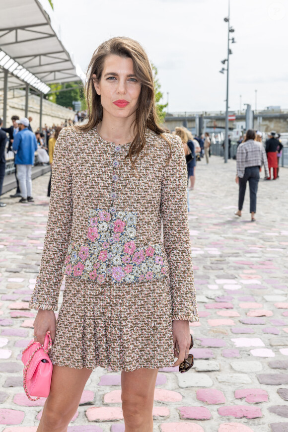 Ce jeudi 3 août, la fille de Caroline de Monaco et Stefano Casiraghi souffle sa 37e bougie.
Charlotte Casiraghi au front row du défilé de mode Chanel collection Haute Couture Automne/Hiver 2023/24 lors de la Fashion Week de Paris (PFW), à Paris, France, le 4 juillet 2023. © Borde-Rindoff/Bestimage 