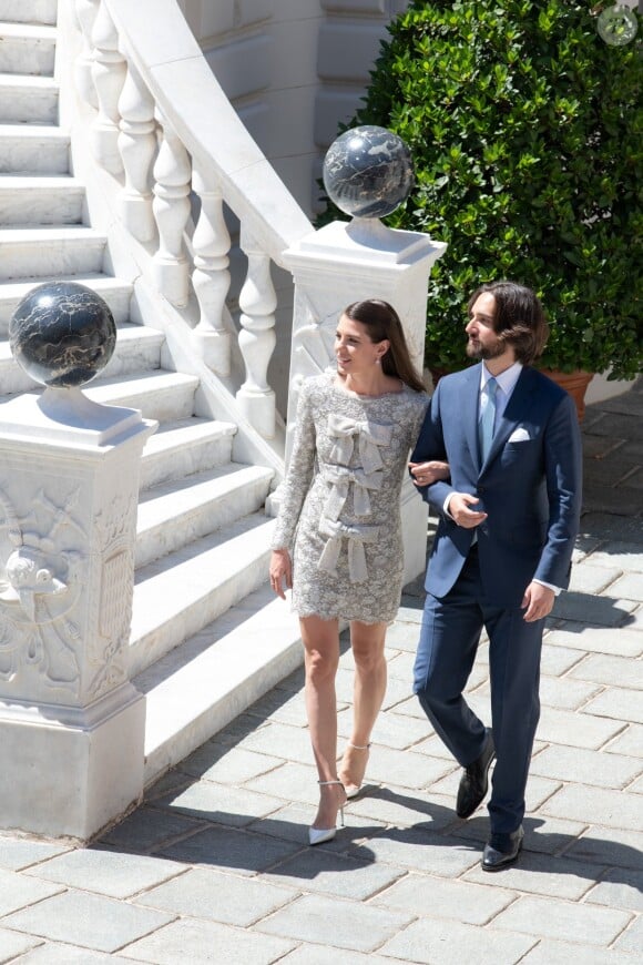 Charlotte Casiraghi et Dimitri Rassam le jour de leur mariage civil.