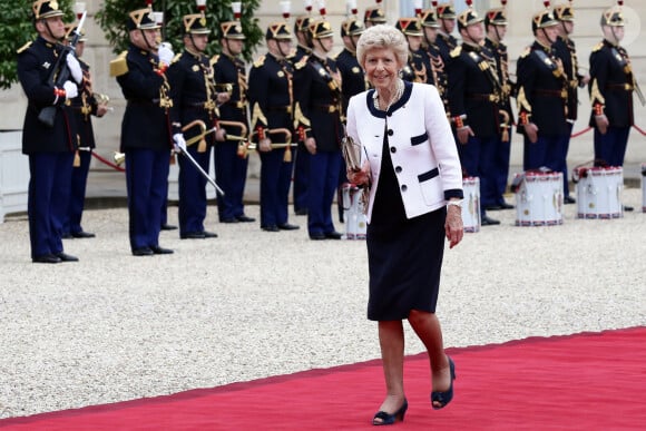 Hélène Carrère d'Encausse - Arrivées pour la passation de pouvoir entre E.Macron et F.Hollande au palais de l'Elysée à Paris le 14 mai 2017. © Stéphane Lemouton / Bestimage 