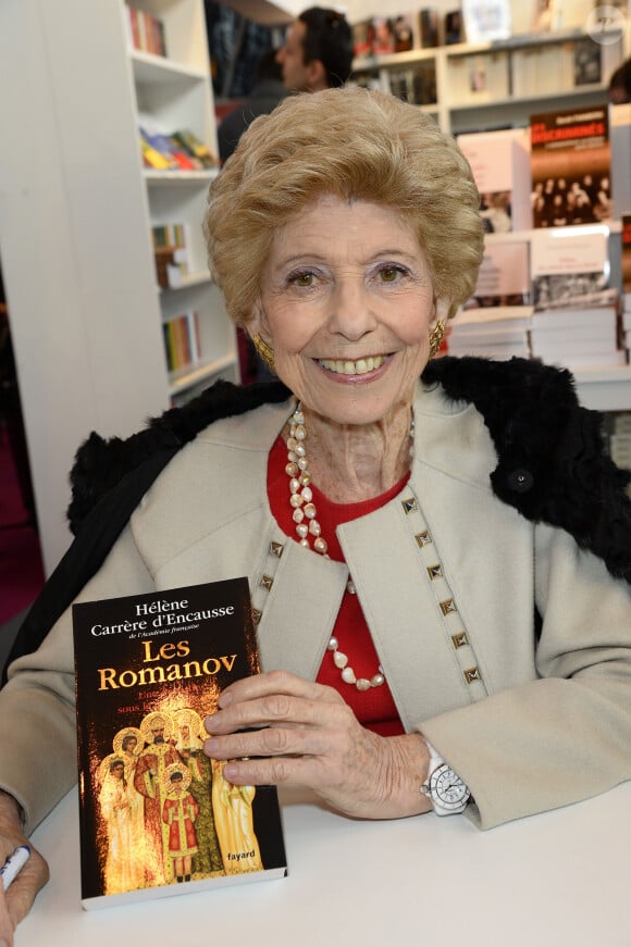 Héléne Carrère d' Encausse - 34 ème édition du Salon du Livre à Paris Porte de Versailles le 22 mars 2014.  