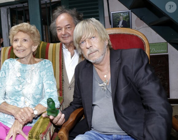 Le chanteur Renaud (Renaud Séchan) , Gonzague Saint-Bris et Hélène Carrère d'Encausse - 21ème édition de la "Forêt des livres" à Chanceaux-prés-Loches, France, le 28 août 2016. © Cédric Perrin/Bestimage