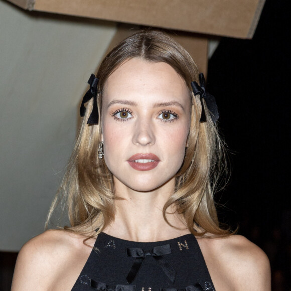 Angèle - Front Row au deuxième défilé de mode Haute-Couture Chanel au Grand Palais Éphémère lors de la Fashion Week Printemps-été 2023 de Paris, le 24 janvier 2023. © Olivier Borde/Bestimage