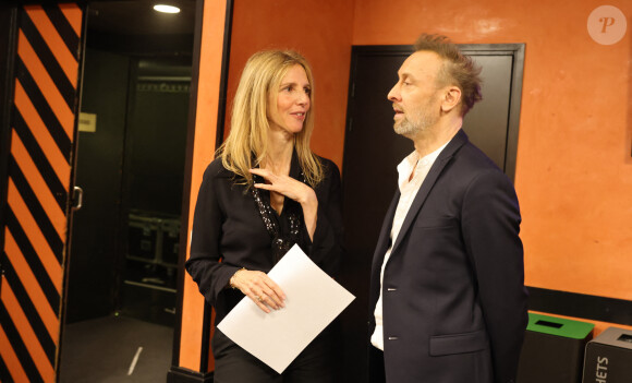 Exclusif - Sandrine Kiberlain, Pierre Souchon - Backstage du 16ème Gala de la Fondation " Recherche Alzheimer " à l'Olympia à Paris. Le 20 mars 2023 © Sébastien Valente / Bestimage