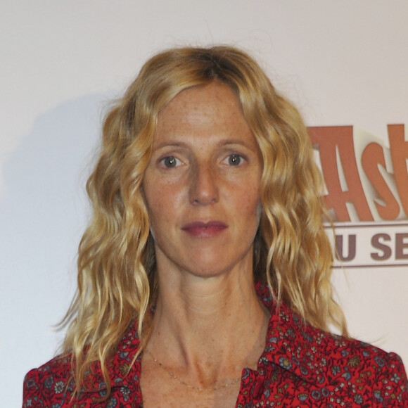 Sandrine Kiberlain - Avant Première de "Astérix et Obelix: Au service de sa Majesté" au grand Rex à Paris le 30 septembre 2012.