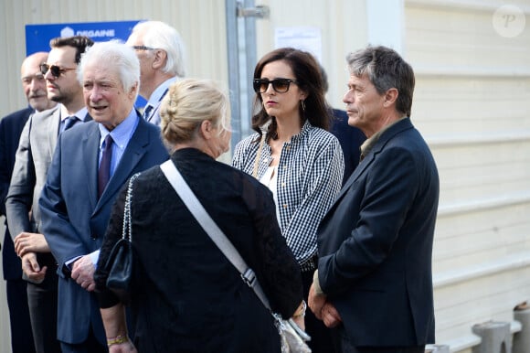 Charline Bourgeois-Tacquet, Marina et son frère Emmanuel Carrère - Obsèques de l'académicienne Hélène Carrère d'Encausse en l'église Saint-Germain-des-Près à Paris. Le 11 août 2023