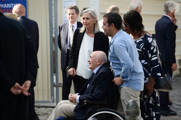 Louis Édouard Carrère et sa fille Nathalie Carrère d'Encausse - Obsèques de l'académicienne Hélène Carrère d'Encausse en l'église Saint-Germain-des-Près à Paris. Le 11 août 2023