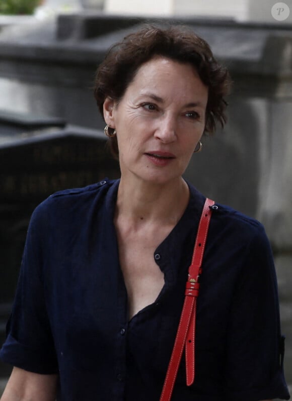 Jeanne Balibar lors des obsèques de Sophie Fillières au crématorium du cimetière du Père-Lachaise à Paris, le 11 août 2023.