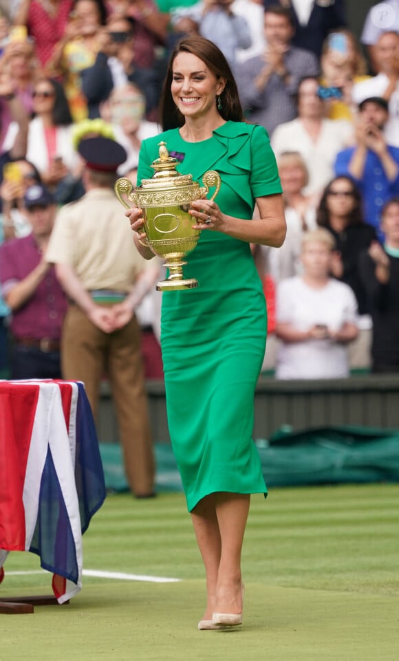 Elle lui passerait même des coups de téléphone tard dans la nuit.
Kate Middleton à Wimbledon. Le 16 juillet 2023.
