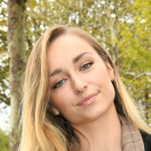 Emma Smet - People au Qatar Prix de l'Arc de Triomphe sur l'hippodrome de Longchamp à Paris le 6 octobre 2019. © Coadic Guirac.Bestimage