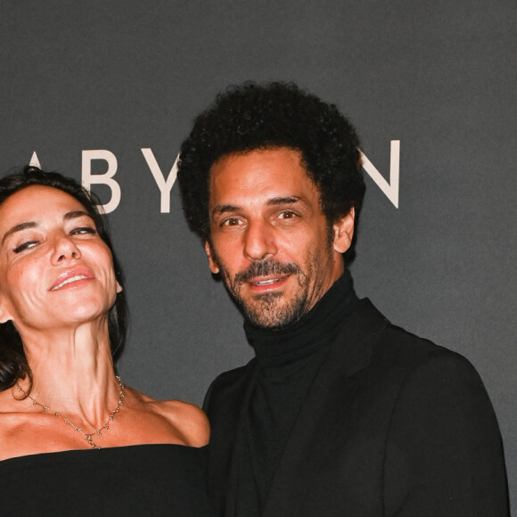 Tomer Sisley et sa femme Sandra à la première du film "Babylon" au cinéma Le Grand Rex à Paris, France, le 14 janvier 2023. © Coadic Guirec/Bestimage 