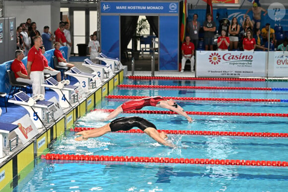 Pour l'heure, les causes de sa mort ne sont pas connues
 
Exclusif - Illustration durant le 40eme Meeting International Natation de Monte-Carlo à la piscine du stade Louis II de Monaco, le 21 mai 2023. C'est au Mare Nostrum, le meeting international de natation de Monaco , que Charlene avait rencontré le prince Albert, en 2001, quand celui-ci lui avait offert le bouquet de la victoire pour sa médaille d'or au 200m dos. © Bruno Bebert/Bestimage