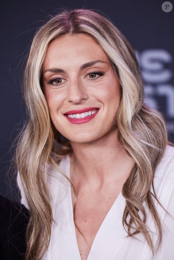 Il s'agit d'une influenceuse espagnole, suivie par près de 30 000 abonnés sur Instagram
 
Alexia Putellas - Photocall de la cérémonie des Best FIFA Football Awards à la salle Pleyel à Paris le 27 février 2023. © Cyril Moreau / Bestimage