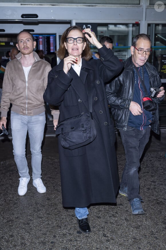 Carole Bouquet - Les célébrités arrivent à l'aéroport Nice Côte d'Azur lors du 76ème Festival International du Film de Cannes, à Nice, France, le 20 mai 2023. © Da Silva-Perusseau/Bestimage 