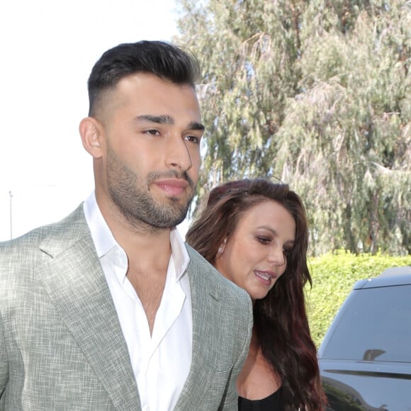 Britney Spears et son compagnon Sam Asghari sur le tapis rouge " The Daytime Beauty Awards " à Los Angeles Le 20 septembre 2019 