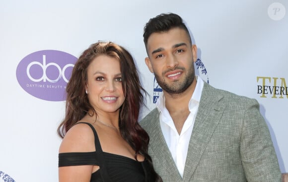 Britney Spears et son compagnon Sam Asghari sur le tapis rouge " The Daytime Beauty Awards " à Los Angeles Le 20 septembre 2019 