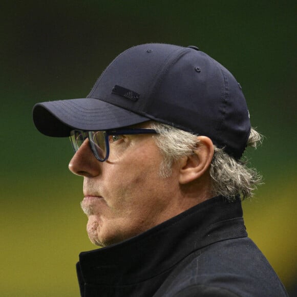 Le coach de l'OL a gratifié les abonnés d'Amazon Prime d'une sortie absolument lunaire
Laurent Blanc - entraineur (OL) - Demi Finale de la Coupe de France "Nantes - Lyon (1-0)" au stade de la Beaujoire, le 5 avril 2023. 