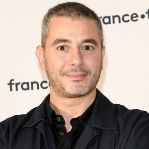 Ali Baddou au photocall de la conférence de presse de France 2 au théâtre Marigny à Paris le 18 juin 2019 © Coadic Guirec / Bestimage