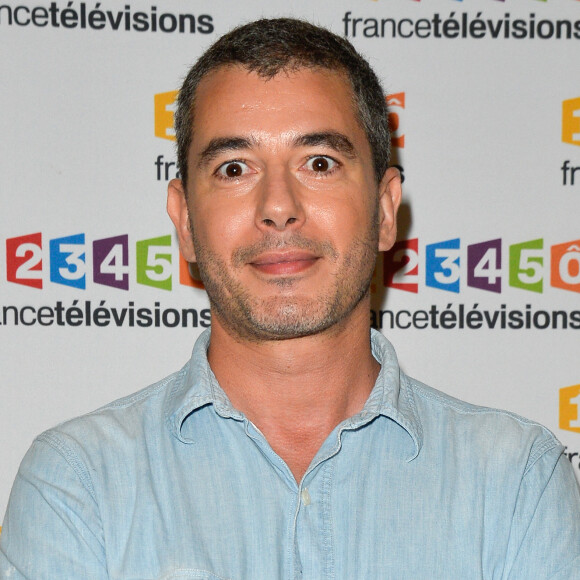 Ali Baddou lors du photocall de la présentation de la nouvelle dynamique 2017-2018 de France Télévisions. Paris, le 5 juillet 2017. © Guirec Coadic/Bestimage 